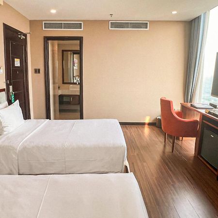 Yarra Ocean Suites Danang Exterior photo