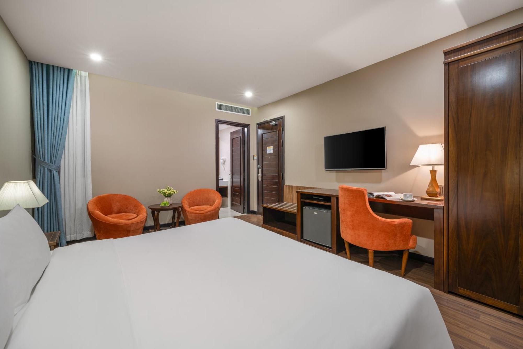 Yarra Ocean Suites Danang Exterior photo