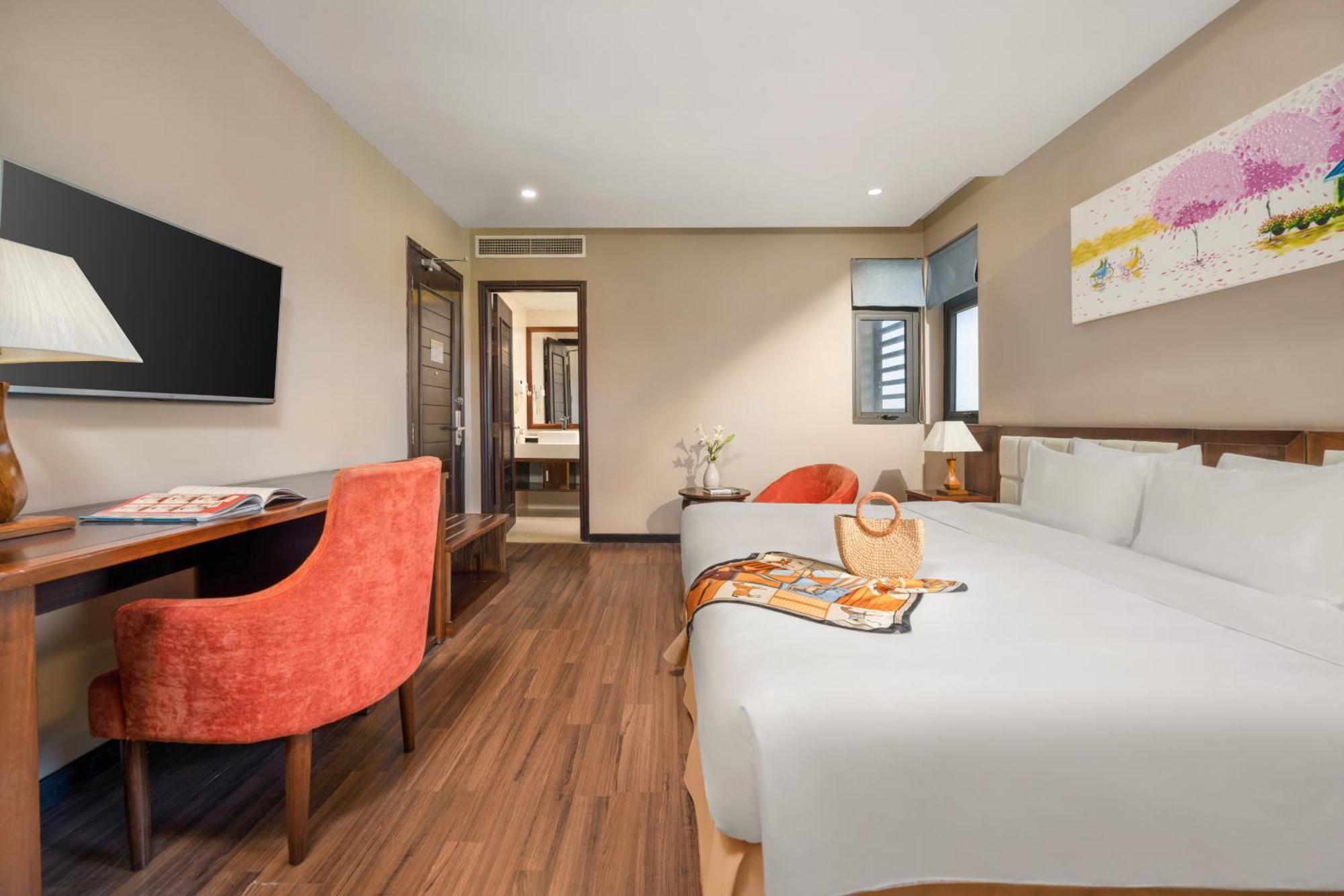 Yarra Ocean Suites Danang Exterior photo