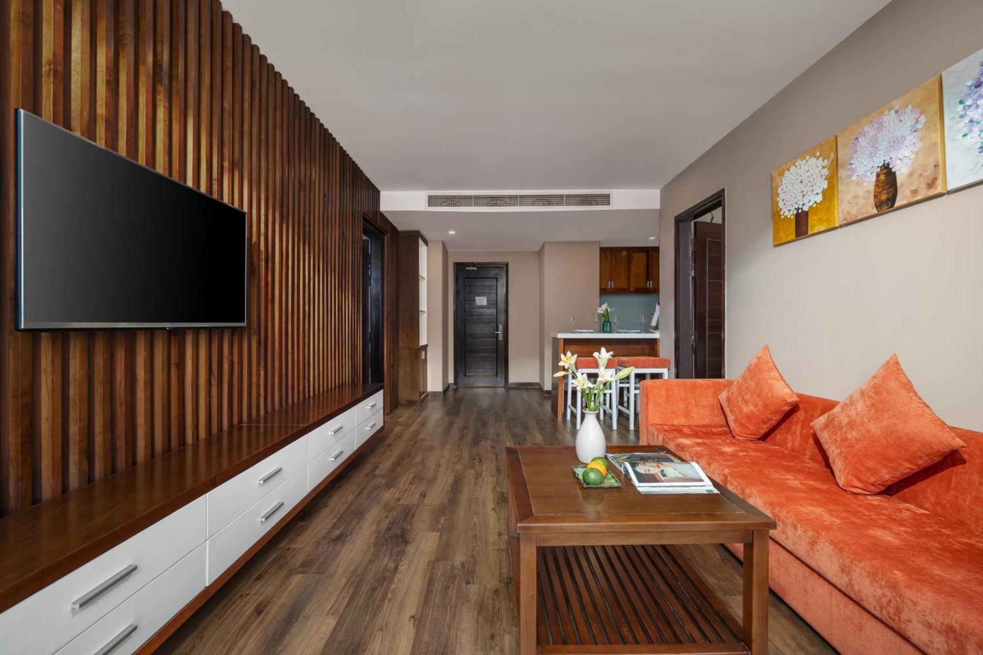 Yarra Ocean Suites Danang Exterior photo