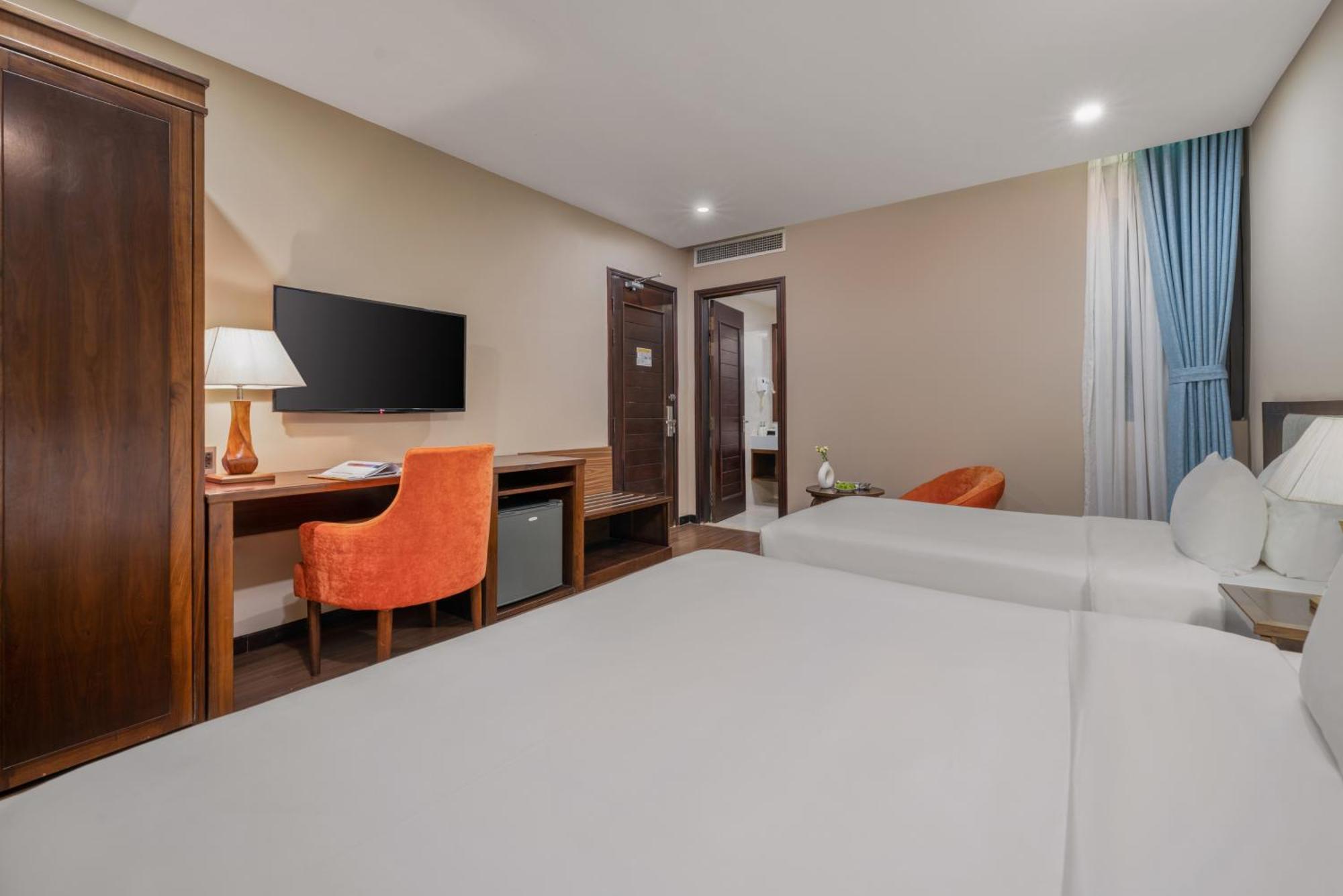 Yarra Ocean Suites Danang Exterior photo