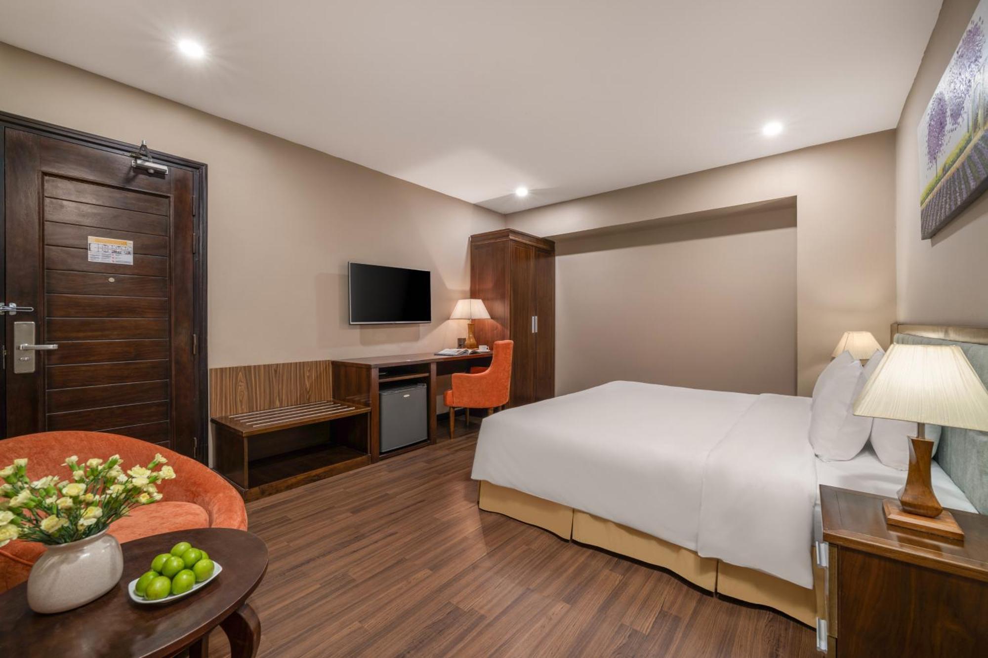 Yarra Ocean Suites Danang Exterior photo