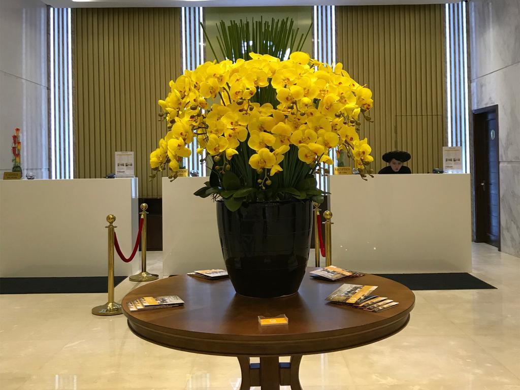 Yarra Ocean Suites Danang Exterior photo