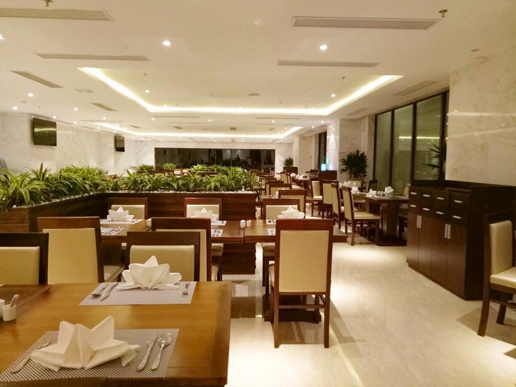 Yarra Ocean Suites Danang Exterior photo